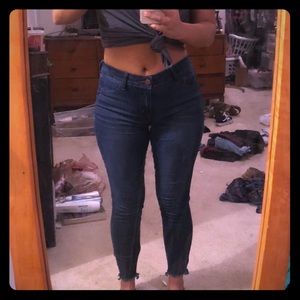 Mid rise ankle skinny jeans